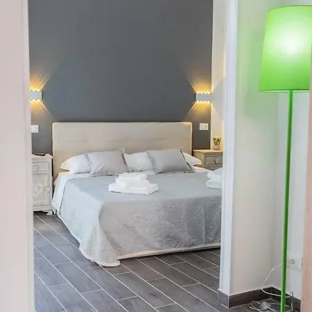 Le Di Teo 2* La Spezia