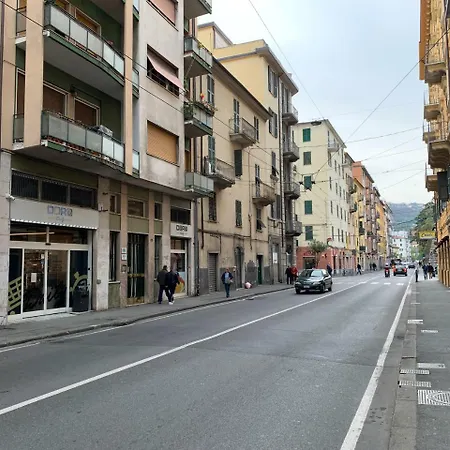 Konukevi Le Di Teo La Spezia